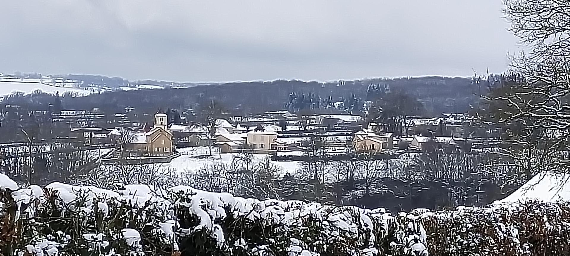 Ligny en Brionnais sous la neige