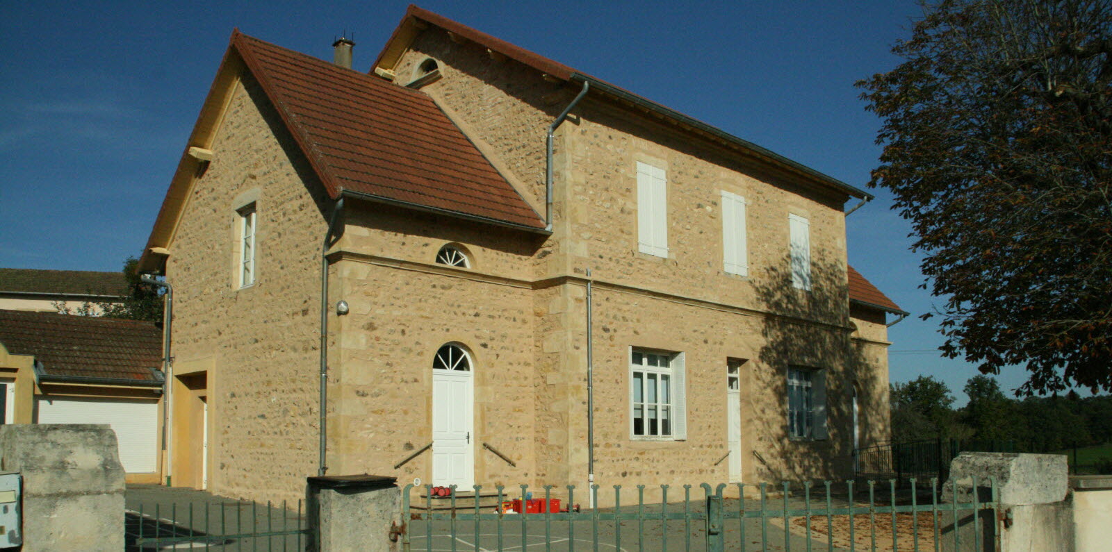 L'école de Ligny en Brionnais